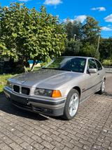 BMW E36 316i Compact - BMW 316 mit Benzin-Antrieb: Limousine, 316i E36