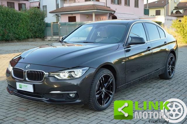 BMW 320 d xDrive Luxury Line Steptronic 190CV - 