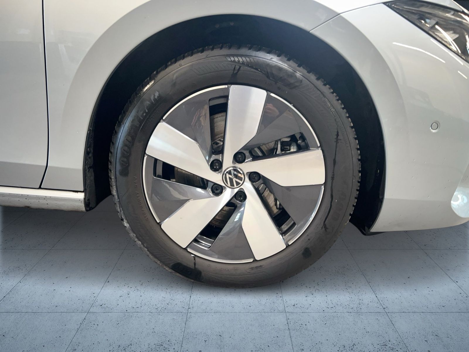 Volkswagen Passat Variant - Bild 7