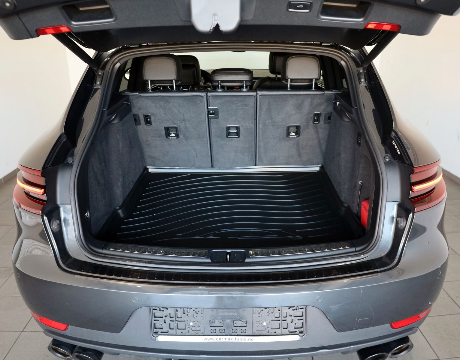 Fahrzeugabbildung Porsche Macan S D Alcantara,Navi,Xenon,Panorama,BOSE,ACC