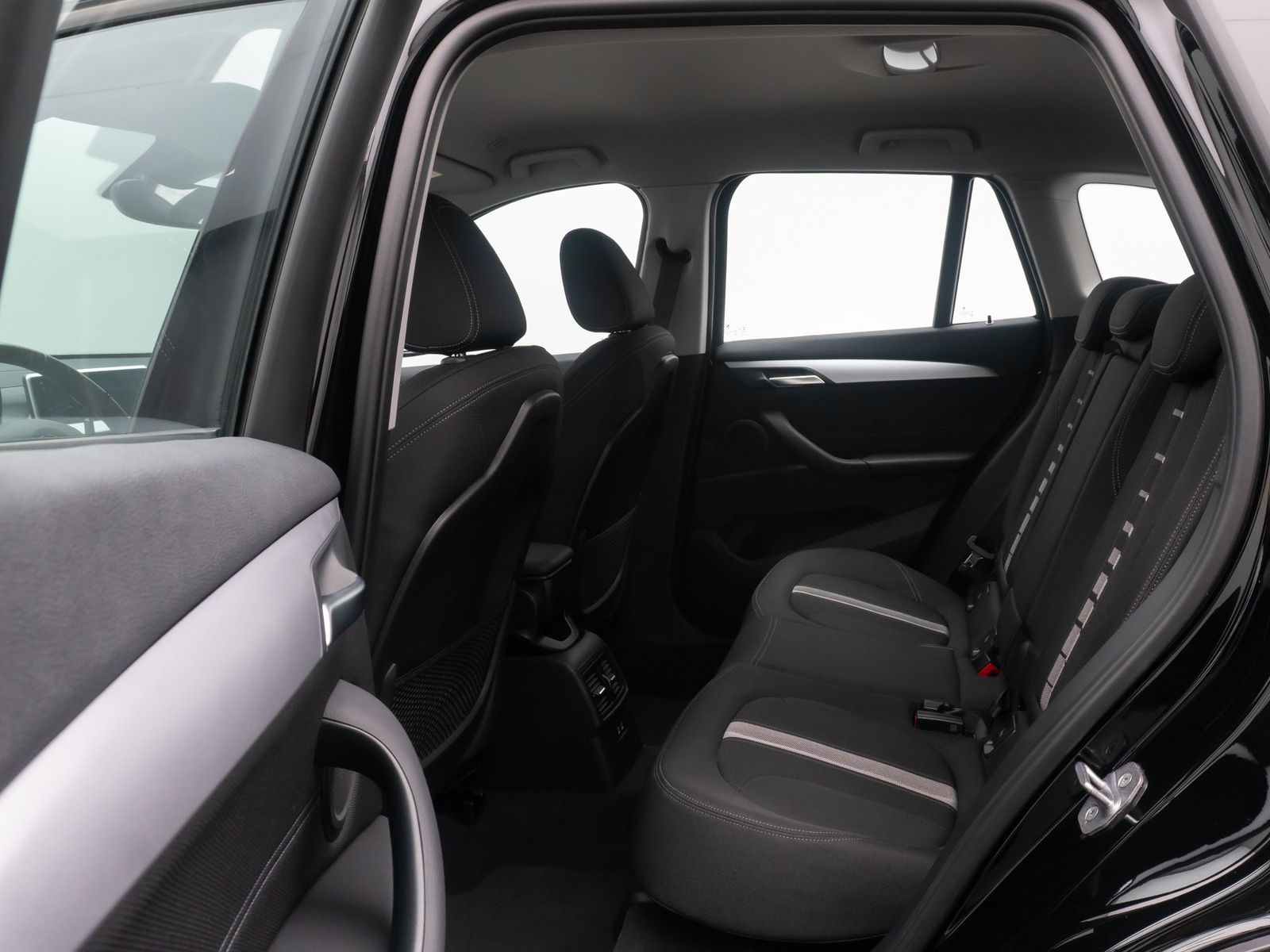 Fahrzeugabbildung BMW X1sD18i DAB HiFi Lenkrhzg DrivAssist Parkassist