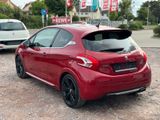 Peugeot 208 GTi - Peugeot 208: GTI