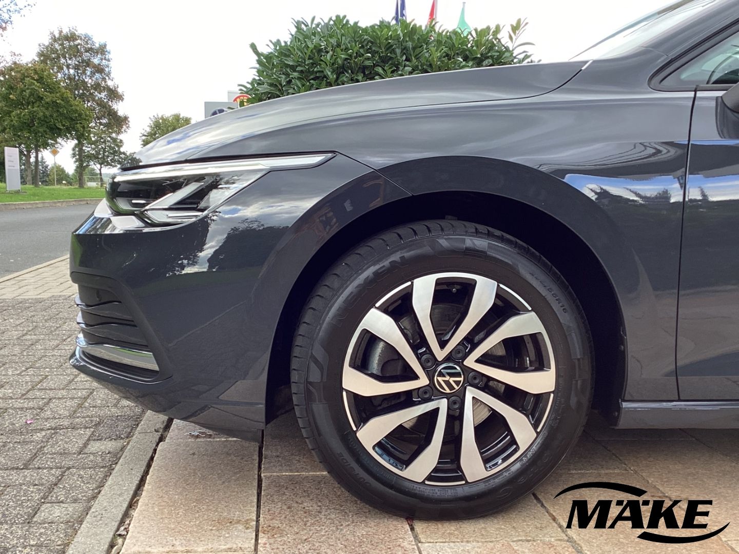 Golf Variant Active 1.5 TSI AHK LED NAV RFK ASG