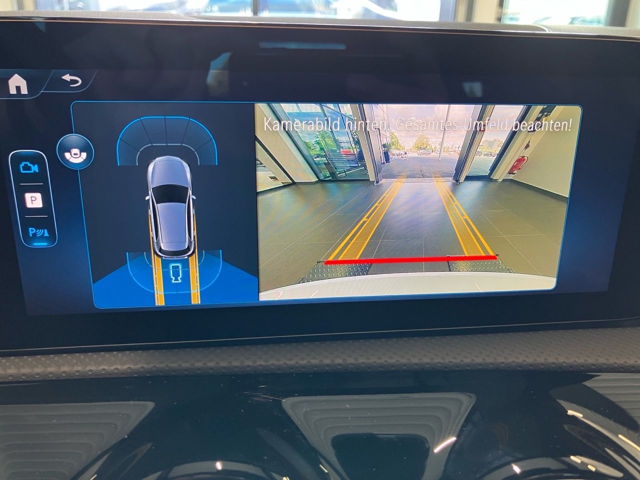 Fahrzeugabbildung Mercedes-Benz A 200 STNDHZ+PANO+LED+SPORTSI+CARPL+LHZ+KAM+SOUN