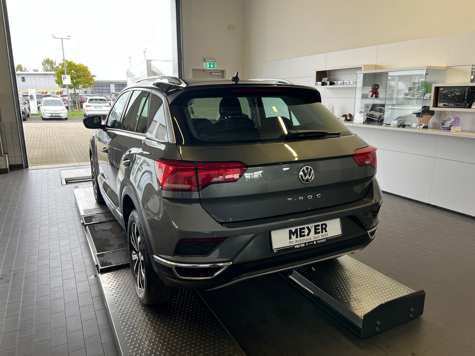 Fahrzeugabbildung Volkswagen T-Roc Style 1.5 TSI ACT DSG *AHK, ACC, Kamera*