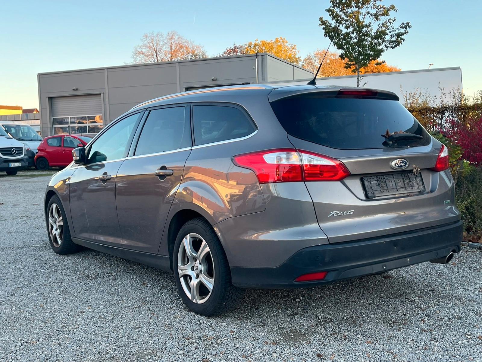 Ford Focus 2013 — photo 7
