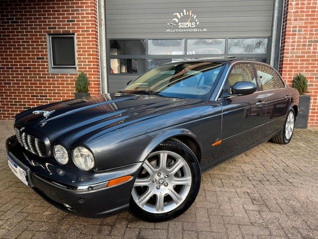 Jaguar XJ8 35V8 LWB EXECUTIVE,JAGUAR SCHECKHEFTGEPFLEGT