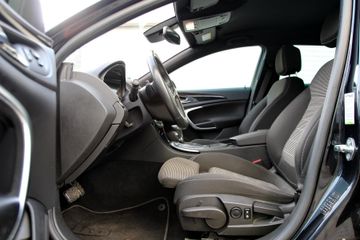 Opel Insignia - 10