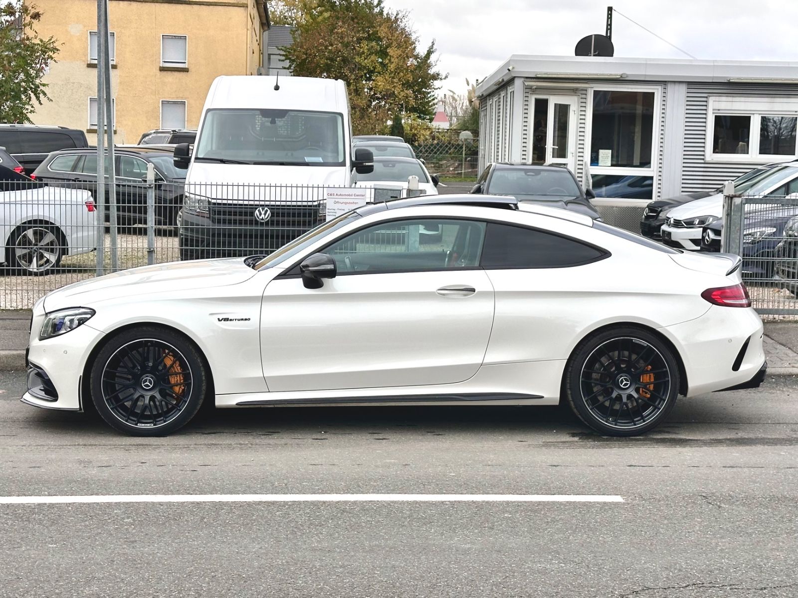 Fahrzeugabbildung Mercedes-Benz C 63 AMG COUPE*PANO+VOLL*