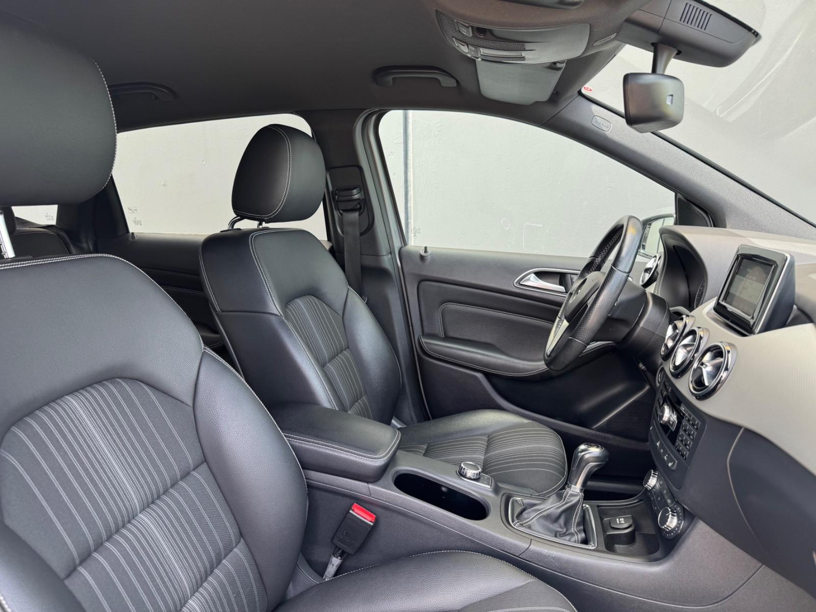 Mercedes-Benz B 180 Sport 2.Hand/SHZ/MFL/NAVI/Garantie