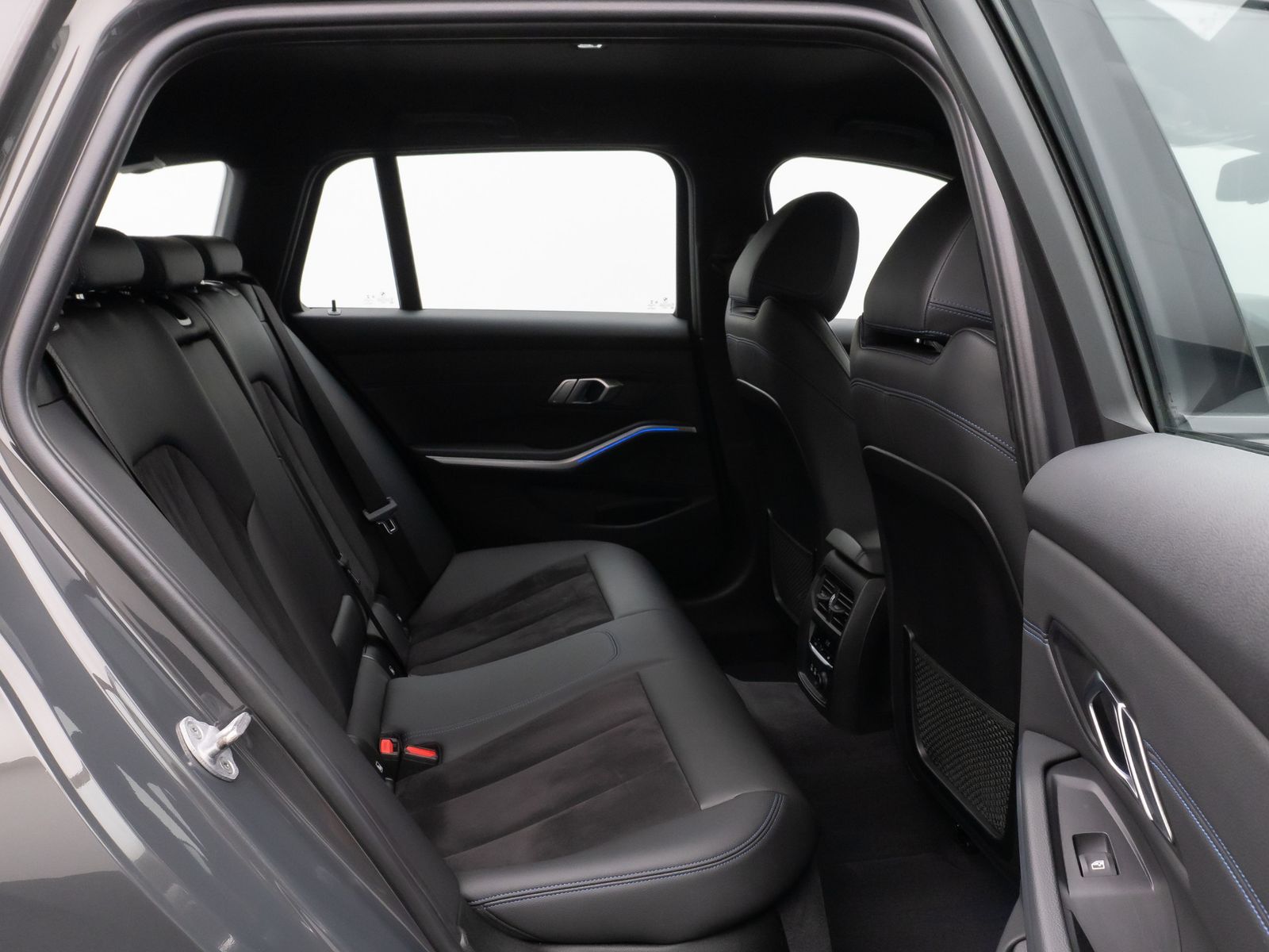 Fahrzeugabbildung BMW 330d xD M Sport Laser Kamera HUD HiFi Komfort