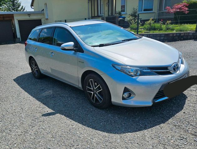 TOYOTA Auris Touring Sports