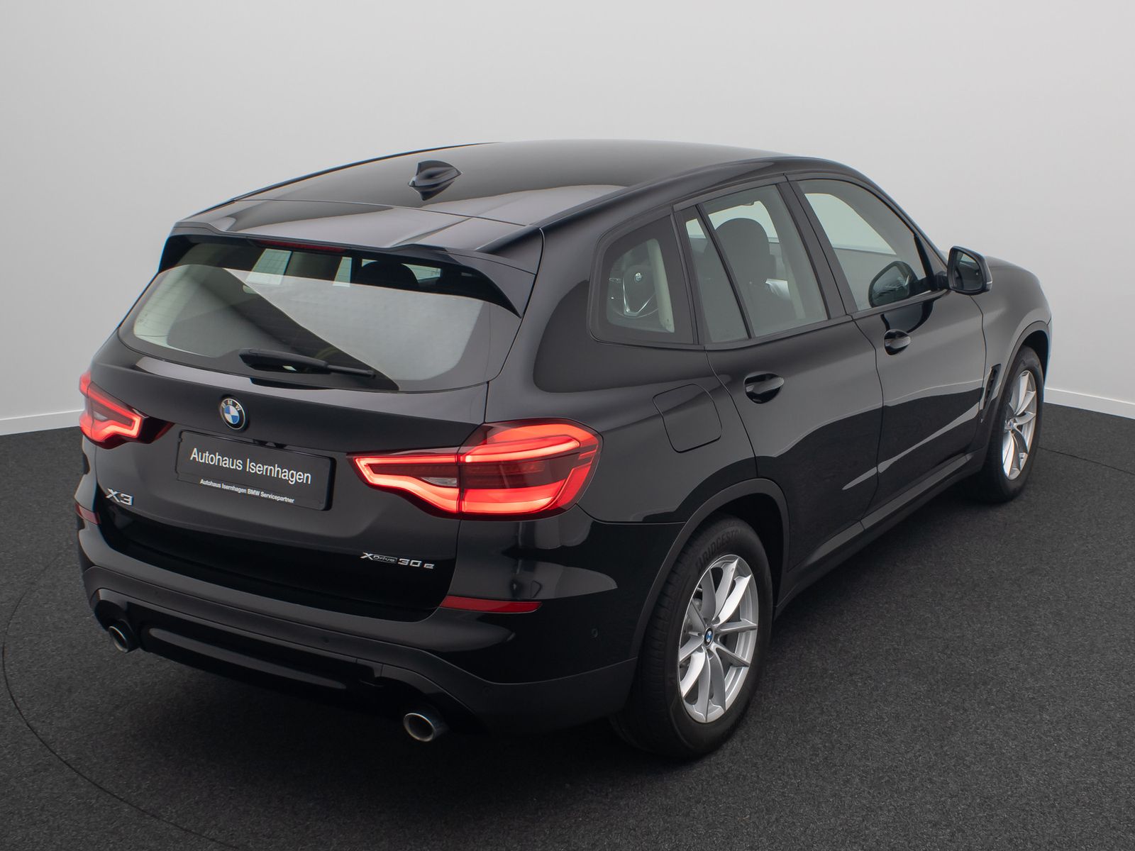Fahrzeugabbildung BMW X3 xD30e Kamera HUD DAB Komfort Sport LED 18Zoll