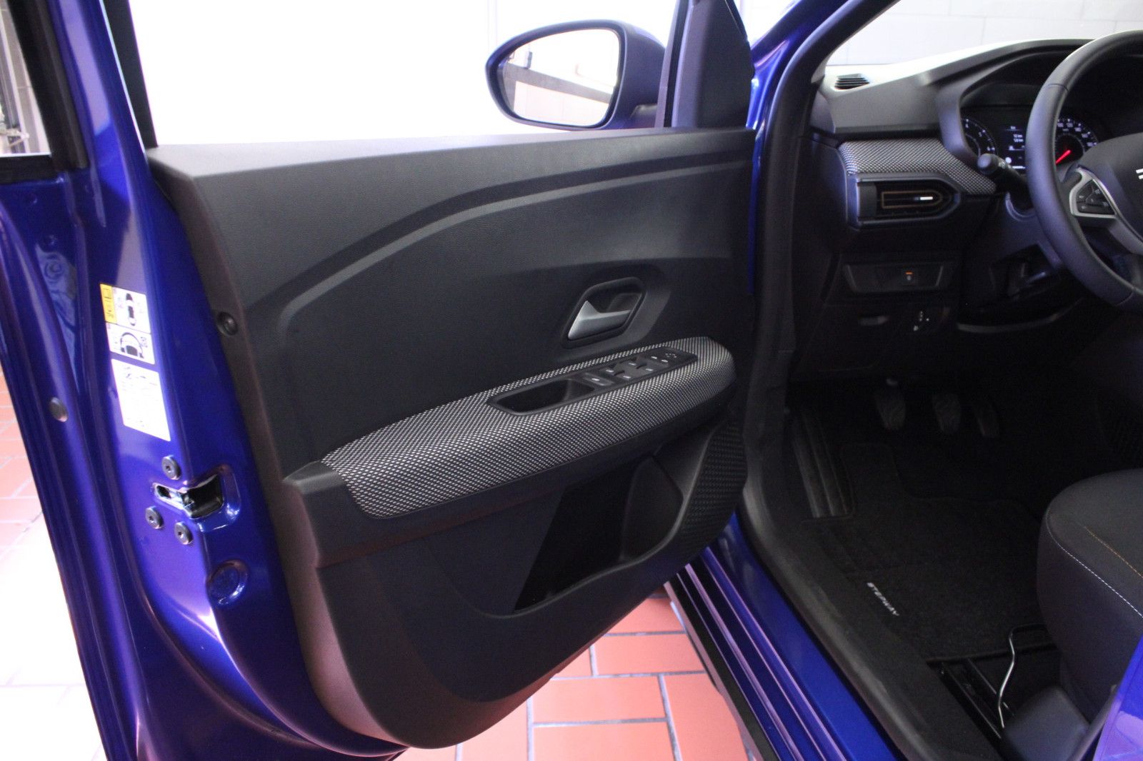 Fahrzeugabbildung Dacia Sandero TCe 90 Stepway auto Expression*Winterp.*
