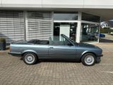 BMW 325i Cabrio aus Familien-Erstbesitz +Scheckheft - BMW 3 Series: Winterreifen