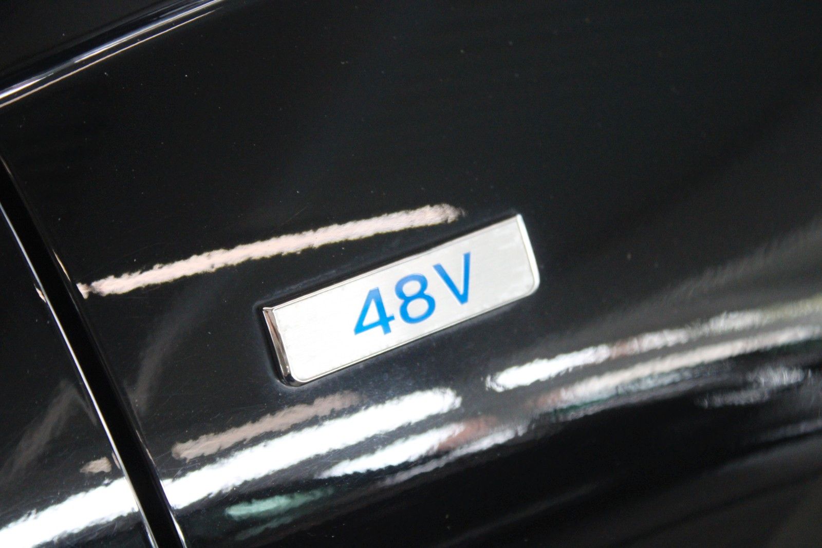 Fahrzeugabbildung Hyundai TUCSON MHEV Trend Aut. NAVI ACC LED SHZ CAM