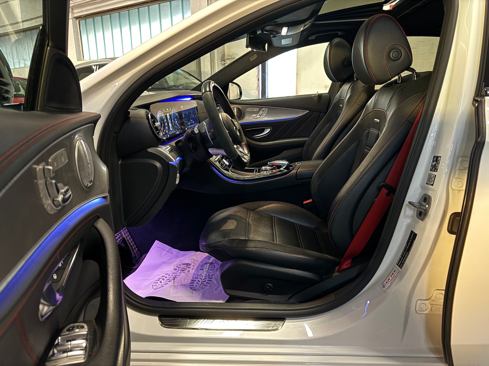 Fahrzeugabbildung Mercedes-Benz E 53 AMG 4Matic+ MBUX MEMORY AIRMATIC SD 360 DIS