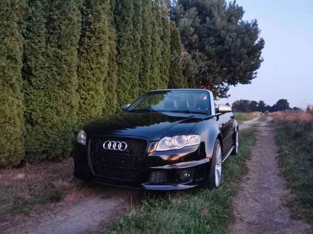 Audi RS4 4.2 quattro Cabriolet -