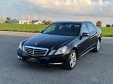 Mercedes-Benz E 250 Lim. BE *7G-Tronic,Leder* - Mercedes-Benz E 250 mit Benzin-Antrieb: Limousine, Automatik