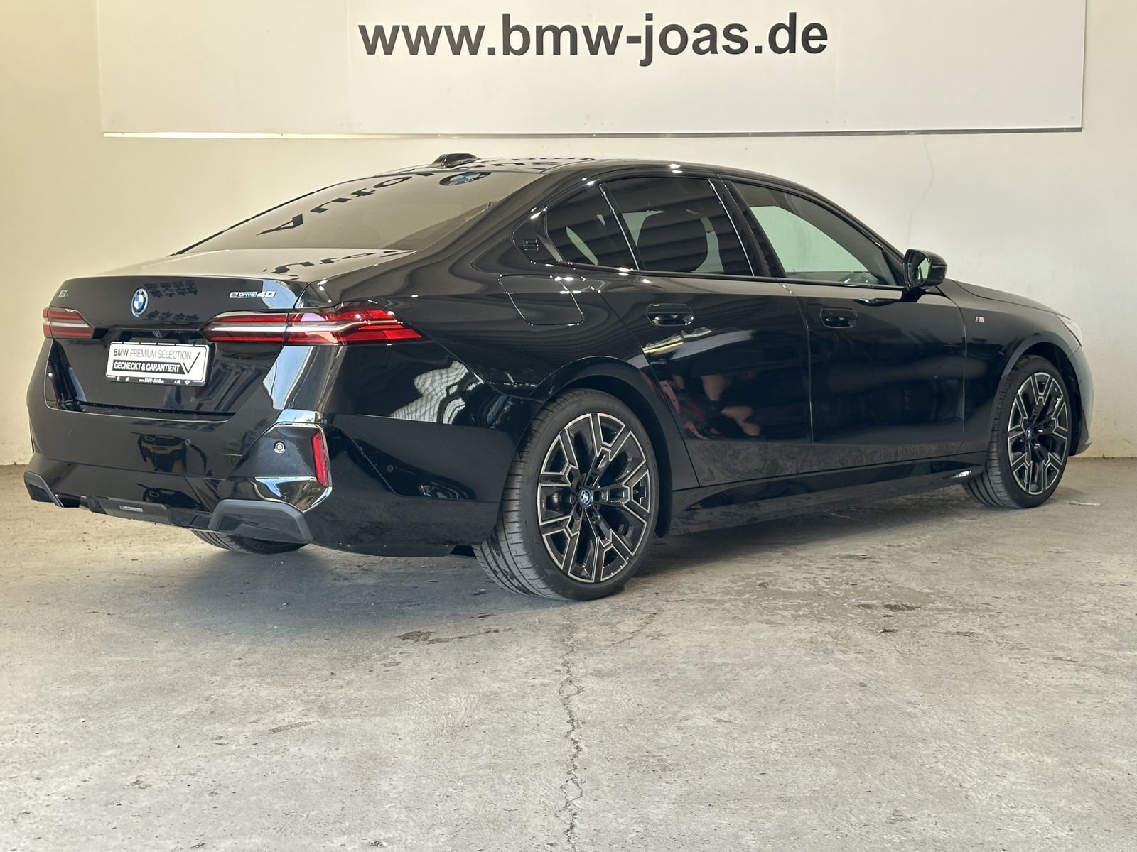 Fahrzeugabbildung BMW i5 eDrive40 M Sportpaket Sitzbelüftung Bowers &