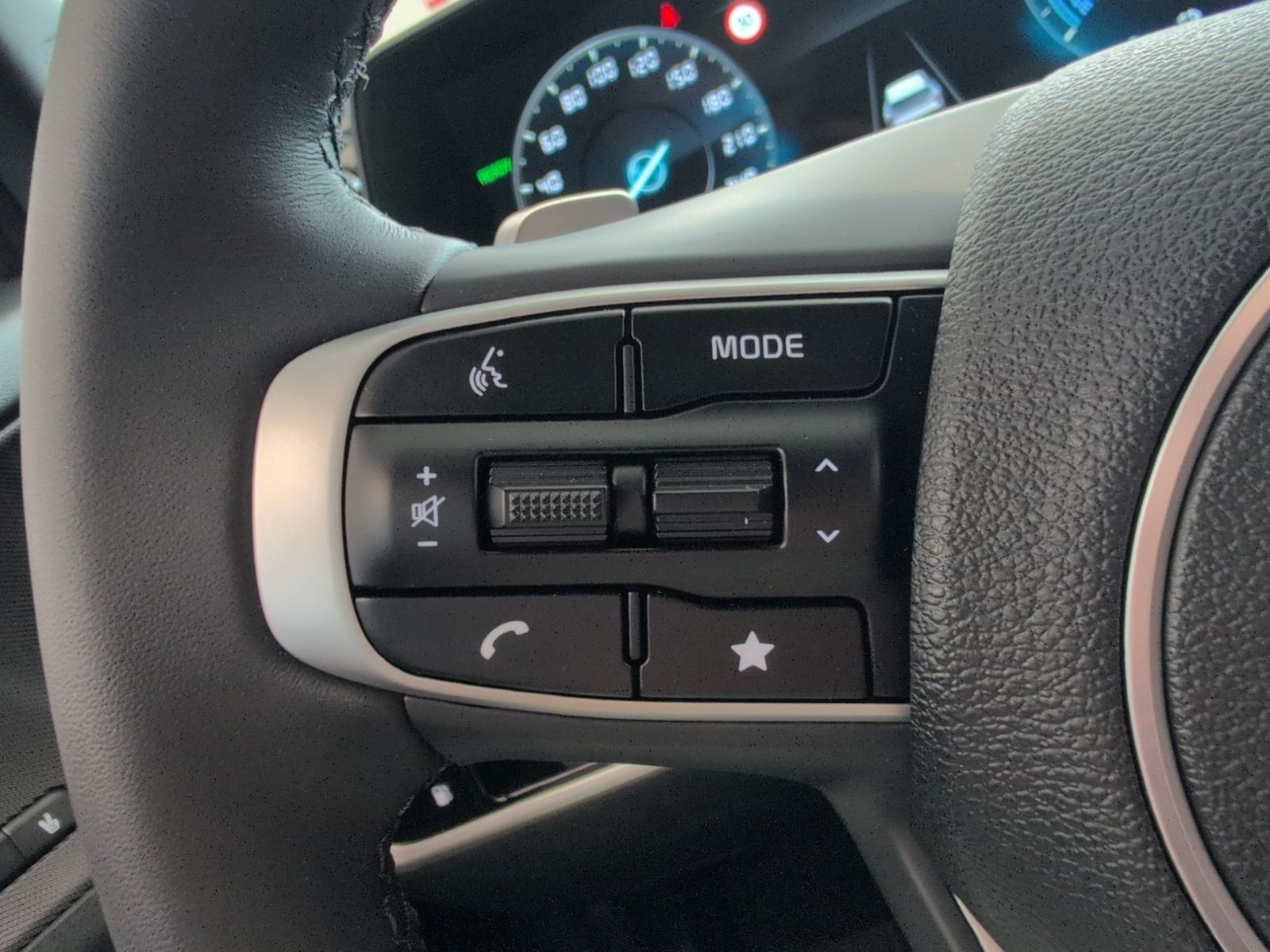 KIA Sportage 1.6 T-GDI PHEV GT-Line AWD Sound – Bild 32