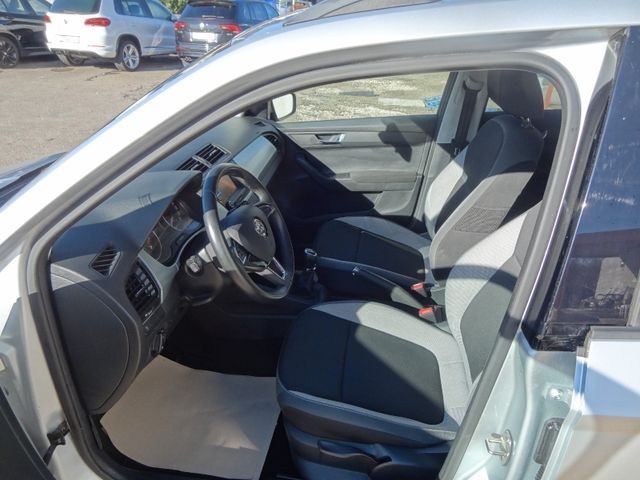 Fahrzeugabbildung Skoda Fabia Combi Ambition/65TKM/1.Hd/PDC/Klima