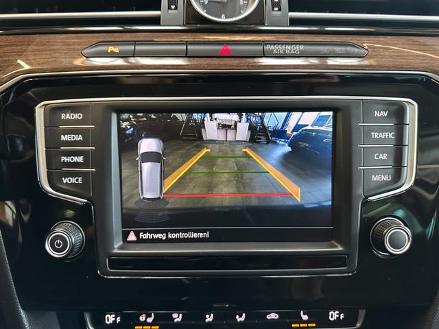 Volkswagen Passat *AHK*SZHZ*PANO*ACC*NAVI*