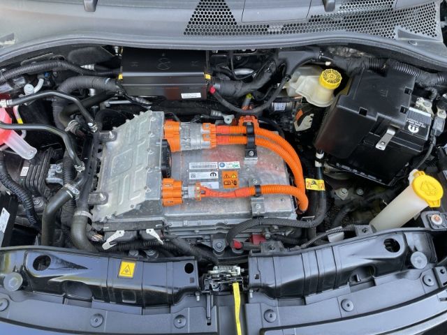Fahrzeugabbildung Fiat 500e La Prima by Bocelli Android Auto, Sitzheizu