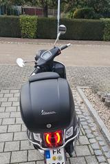 Vespa GTS 300 Super Tech - VESPA GTS SUPER 300