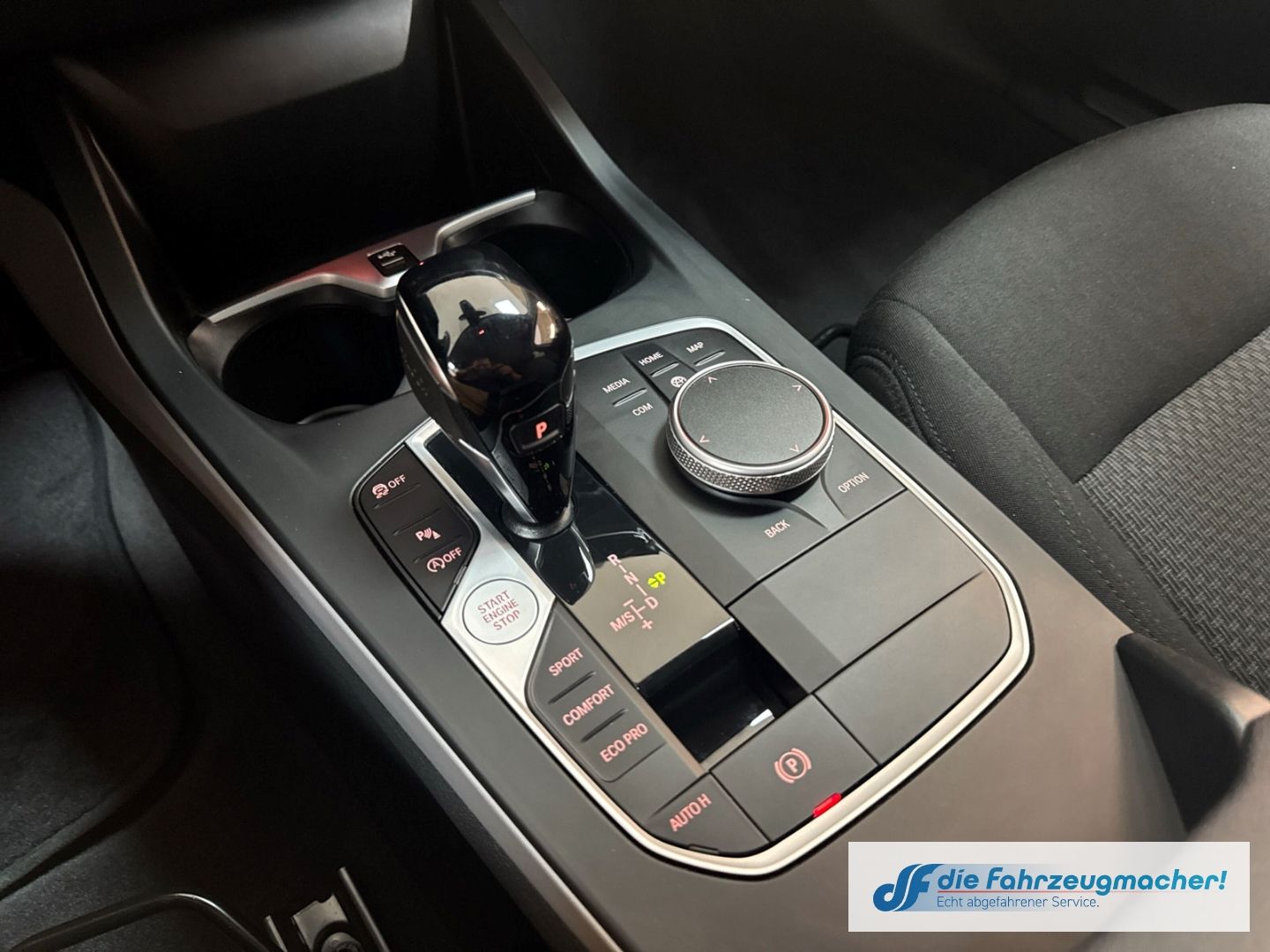 Fahrzeugabbildung BMW 118 d Advantage Navi Digitales Cockpit LED Sperr