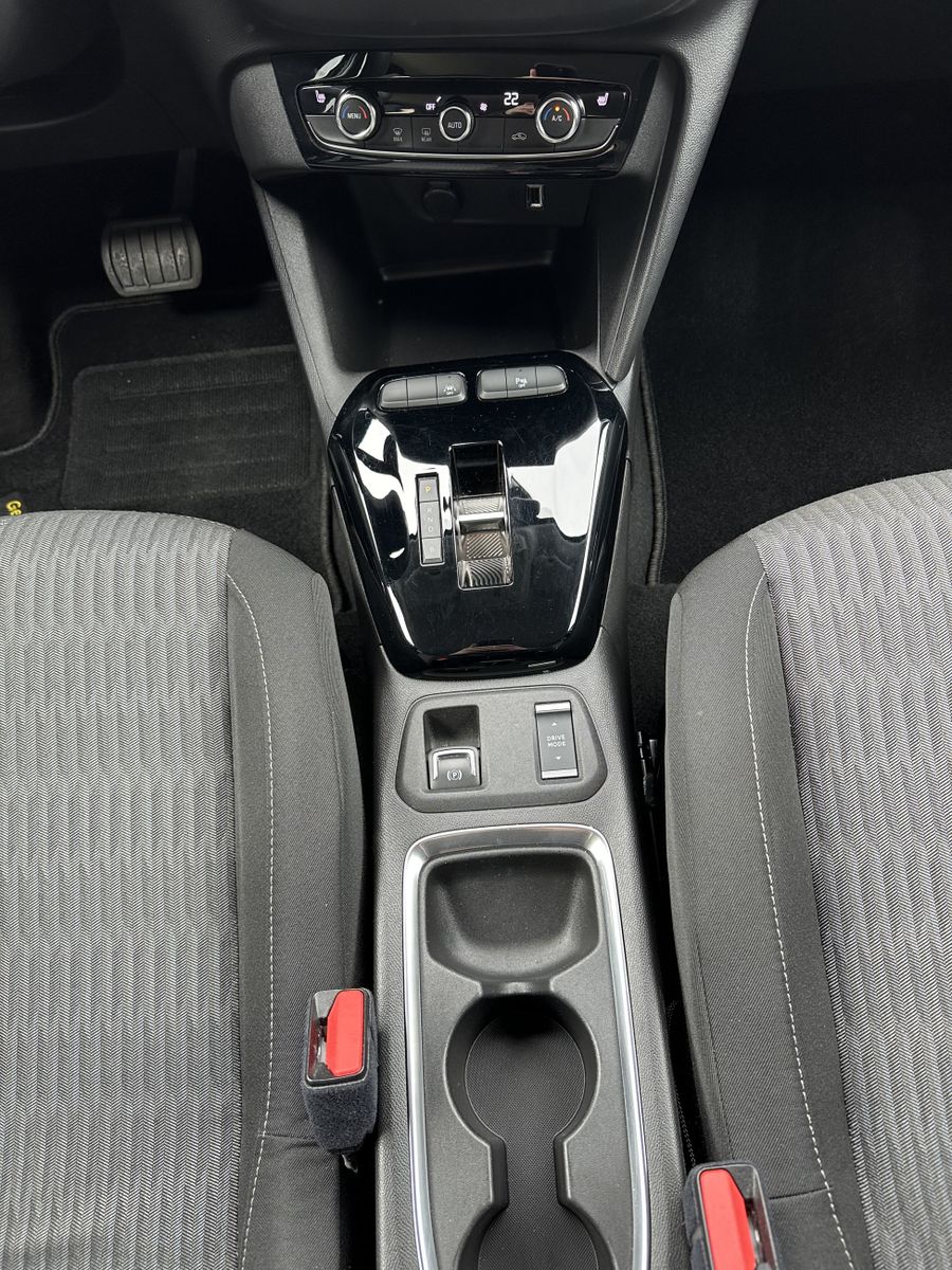 Fahrzeugabbildung Opel Corsa e Edition KOMFORT-PAKET+SHZ+EPH+16ZOLL+1HD