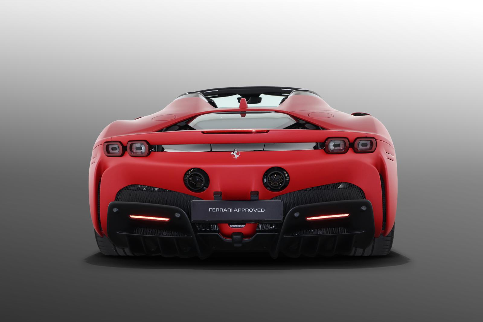 Ferrari SF 90 Spider