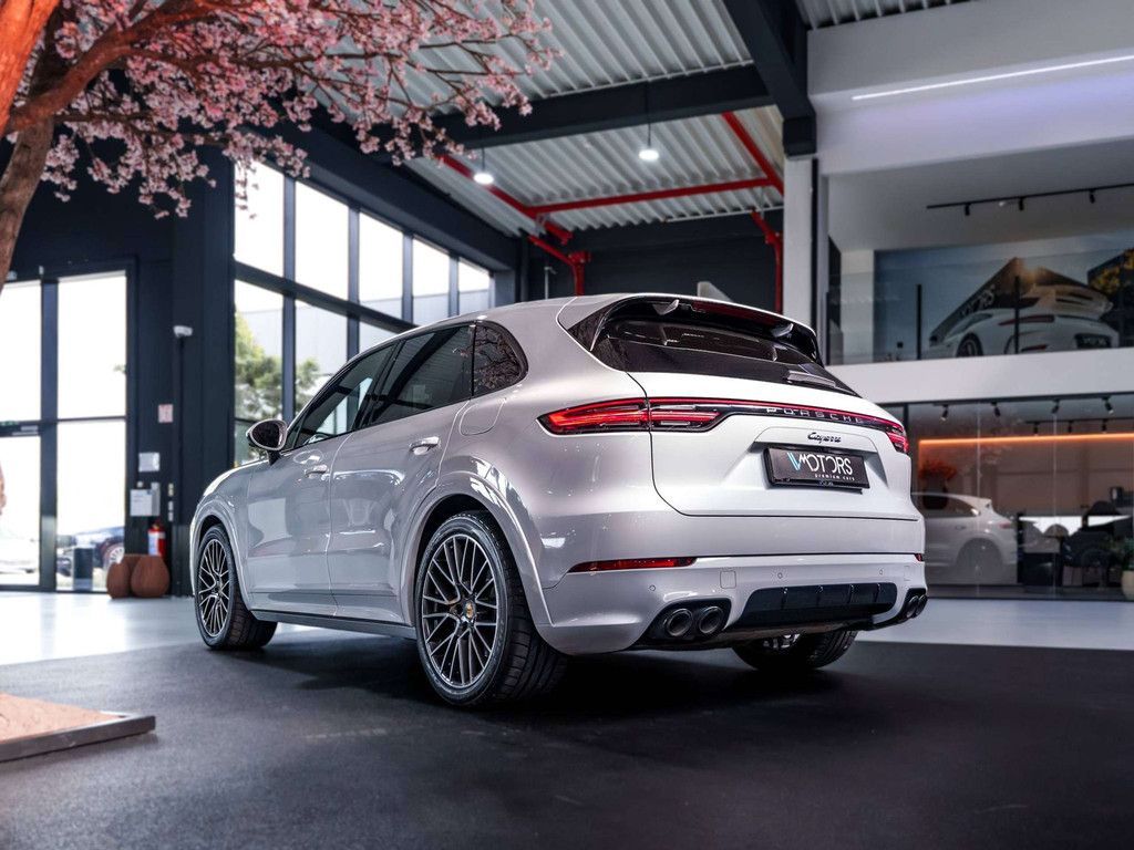 Porsche Cayenne E-Hybrid V6 - SportDesign - InnoDrive - imagem 3