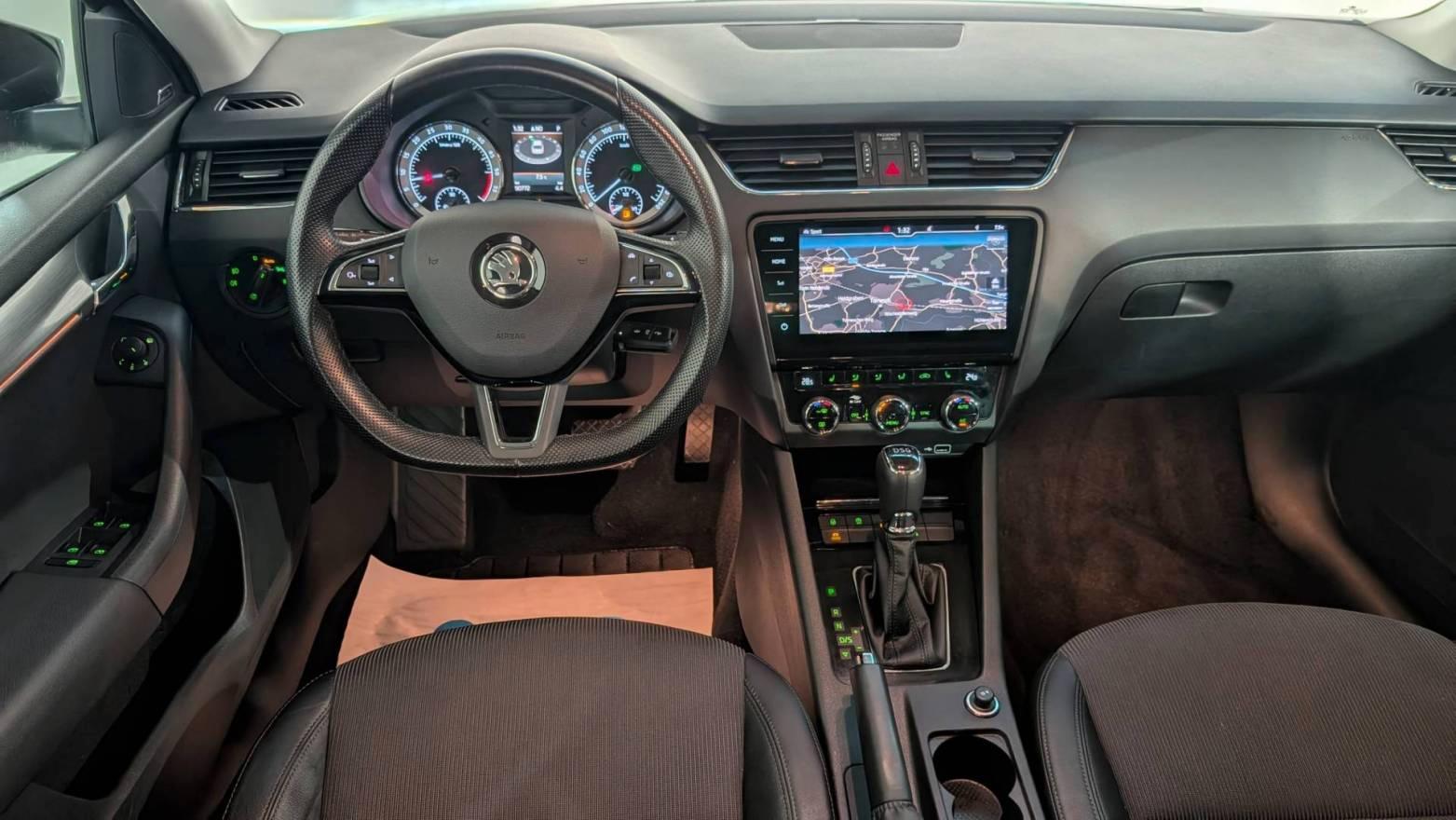 Skoda Octavia Combi 1.6 TDI DSG Style/LED/PDC/SHZ/NAVI