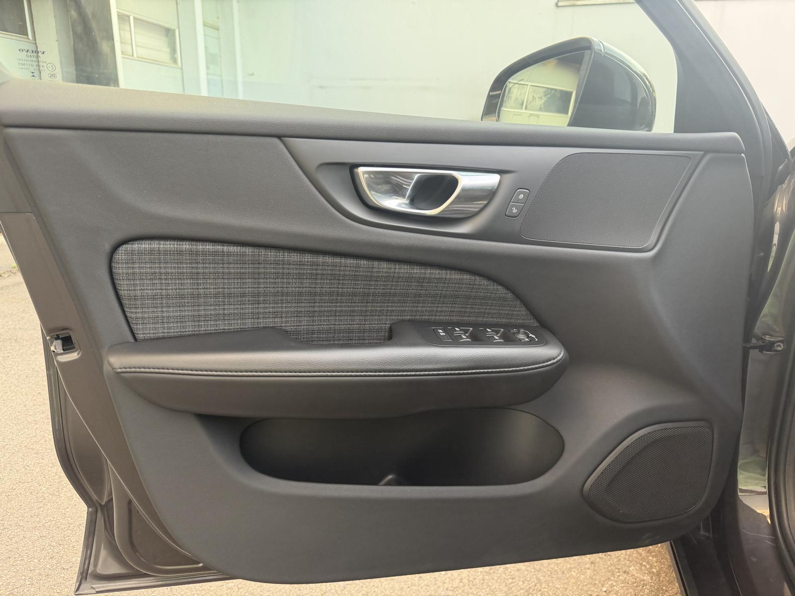 Volvo V60 Core LED ACC Virtual-Cockpit Rü-Kamera Navi