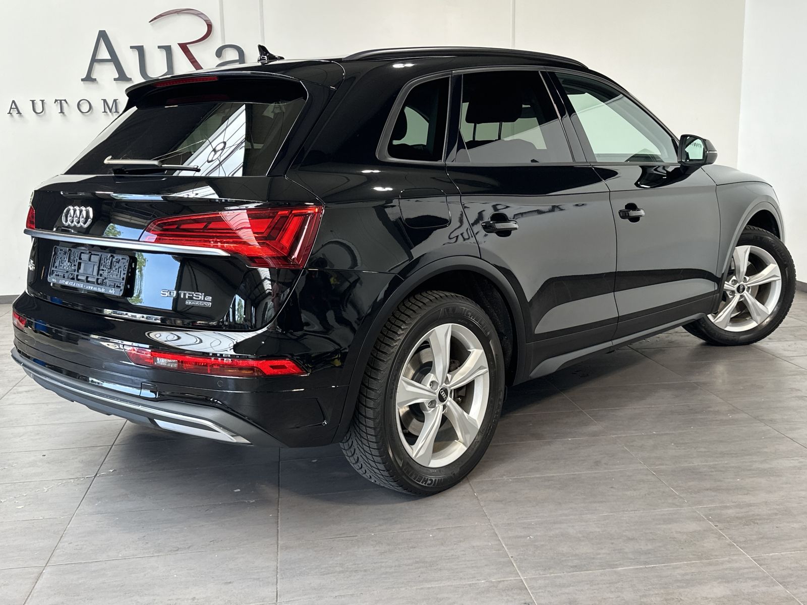 Fahrzeugabbildung Audi Q5 50 TFSIe Quattro NAV+LED+AHK+PANO+LUFT+VCOCK