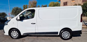 Renault Trafic - 8