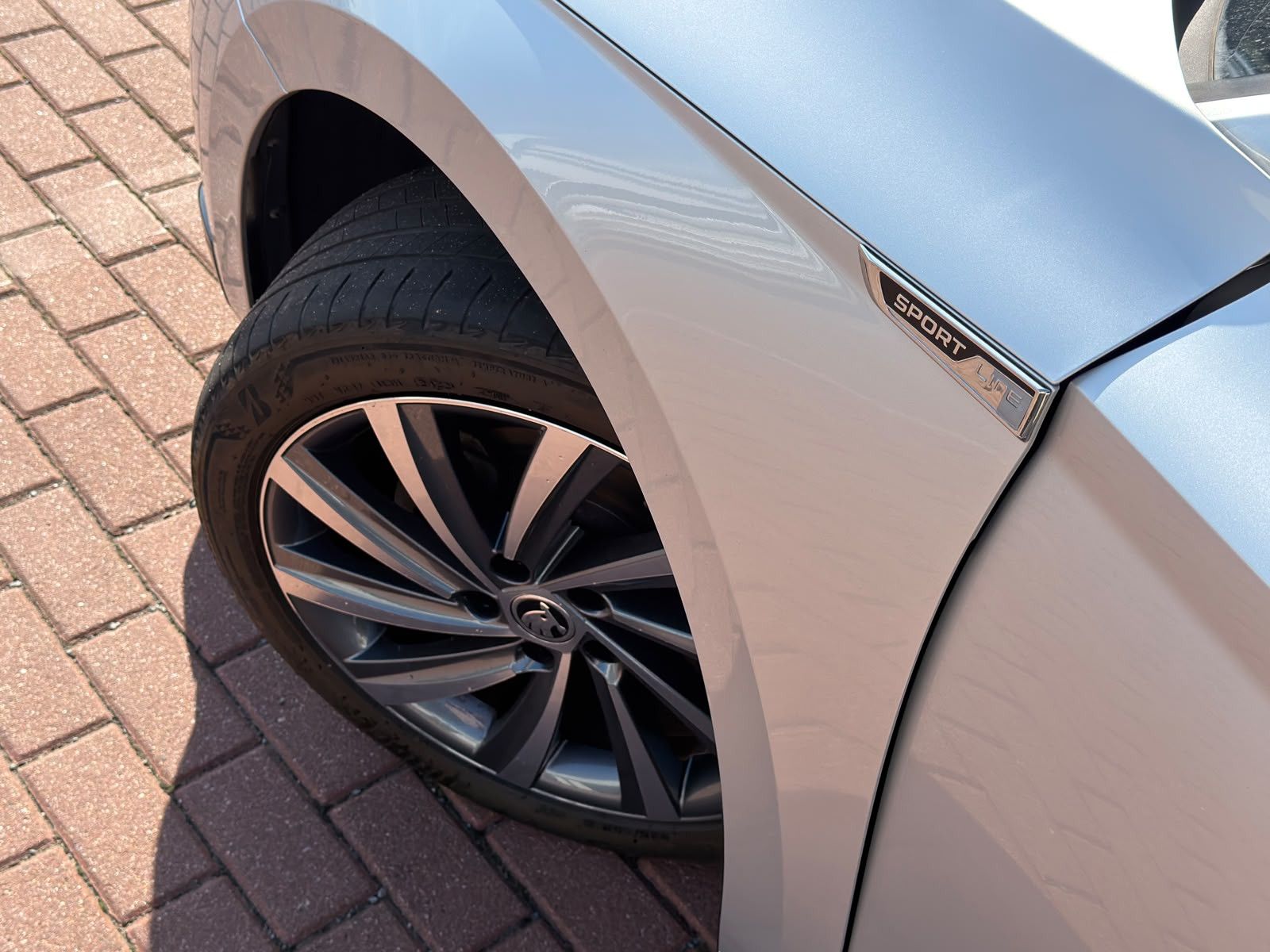 Fahrzeugabbildung SKODA Octavia Combi Sportline*PANO