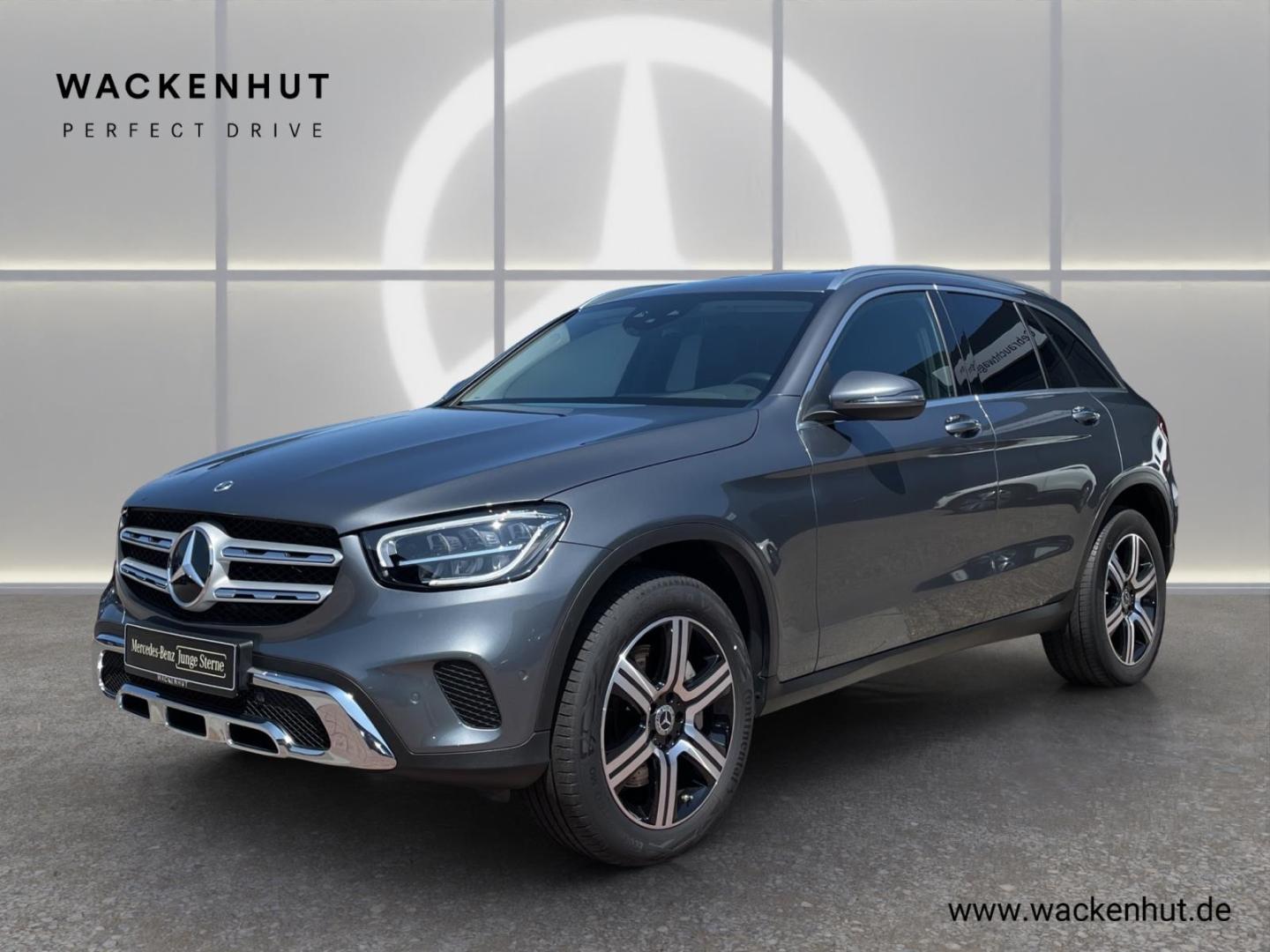 MERCEDES-BENZ GLC 300e 194CH 4X4 BVA - HAYON ÉLECTRIQUE - VOLANT EN CUIR - ATTELAGE - HUD - CAMÉRA - LED - CARPLAY - 1ERE MAIN
