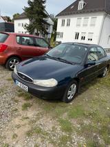 Ford Mondeo 1.8 16V Ghia Auto Ghia - gebrauchte Ford Mondeo aus dem Jahr 1997