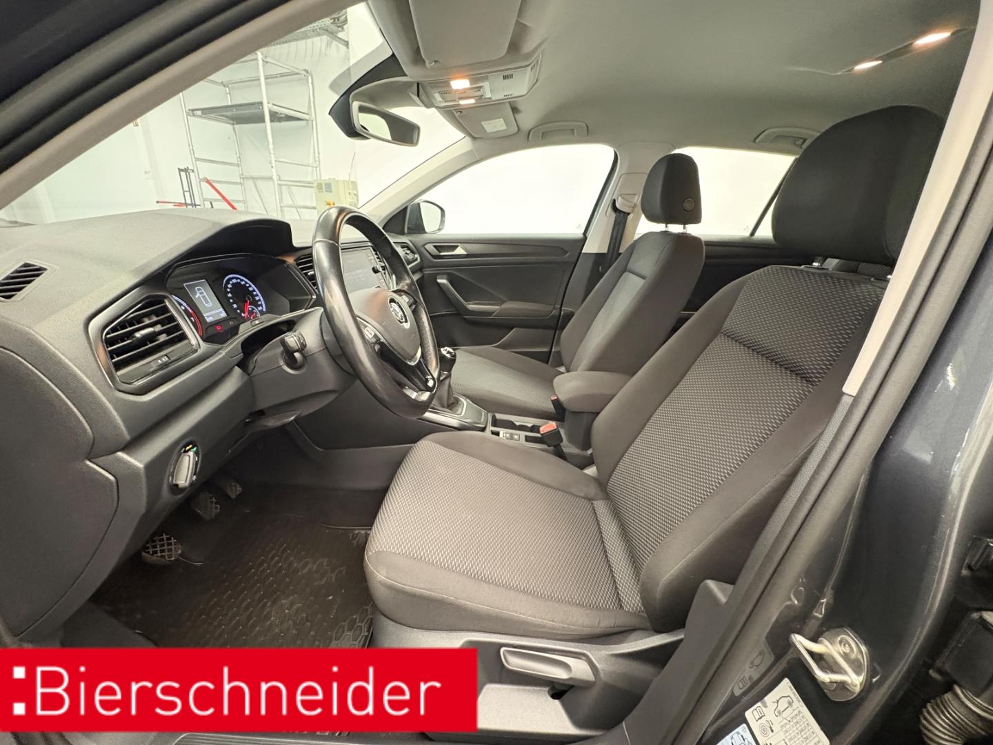 Volkswagen T-Roc 1.0 TSI AHK NAVI PDC 16 ACC
