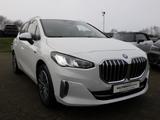 BMW 225e Active Tourer xDrive Luxury Line AHK LED - BMW 225 Active Tourer mit Benzin-Antrieb: Automatik