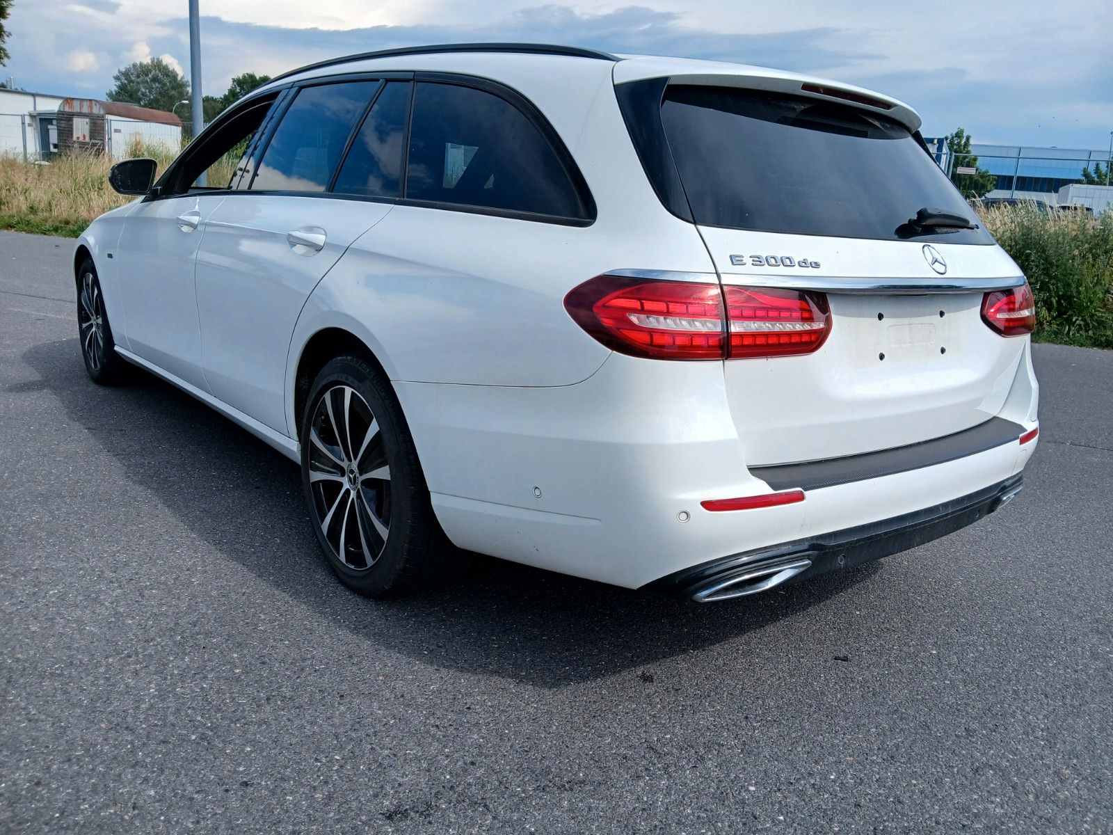 Mercedes-Benz E 300 E T-320 PS Head-Up Display ,360°-Kamera imagem 2