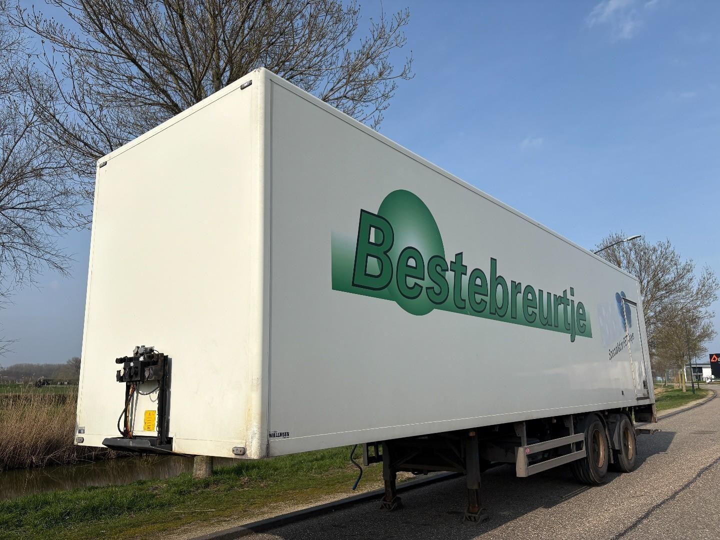 Pacton TBD.230 2-Axle Citytrailer / 2T Loading lift / L