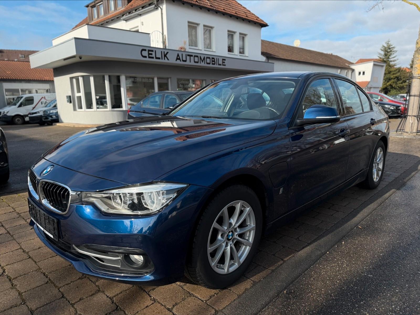 BMW 330 e iPerformance Sport Line M Lenkrad