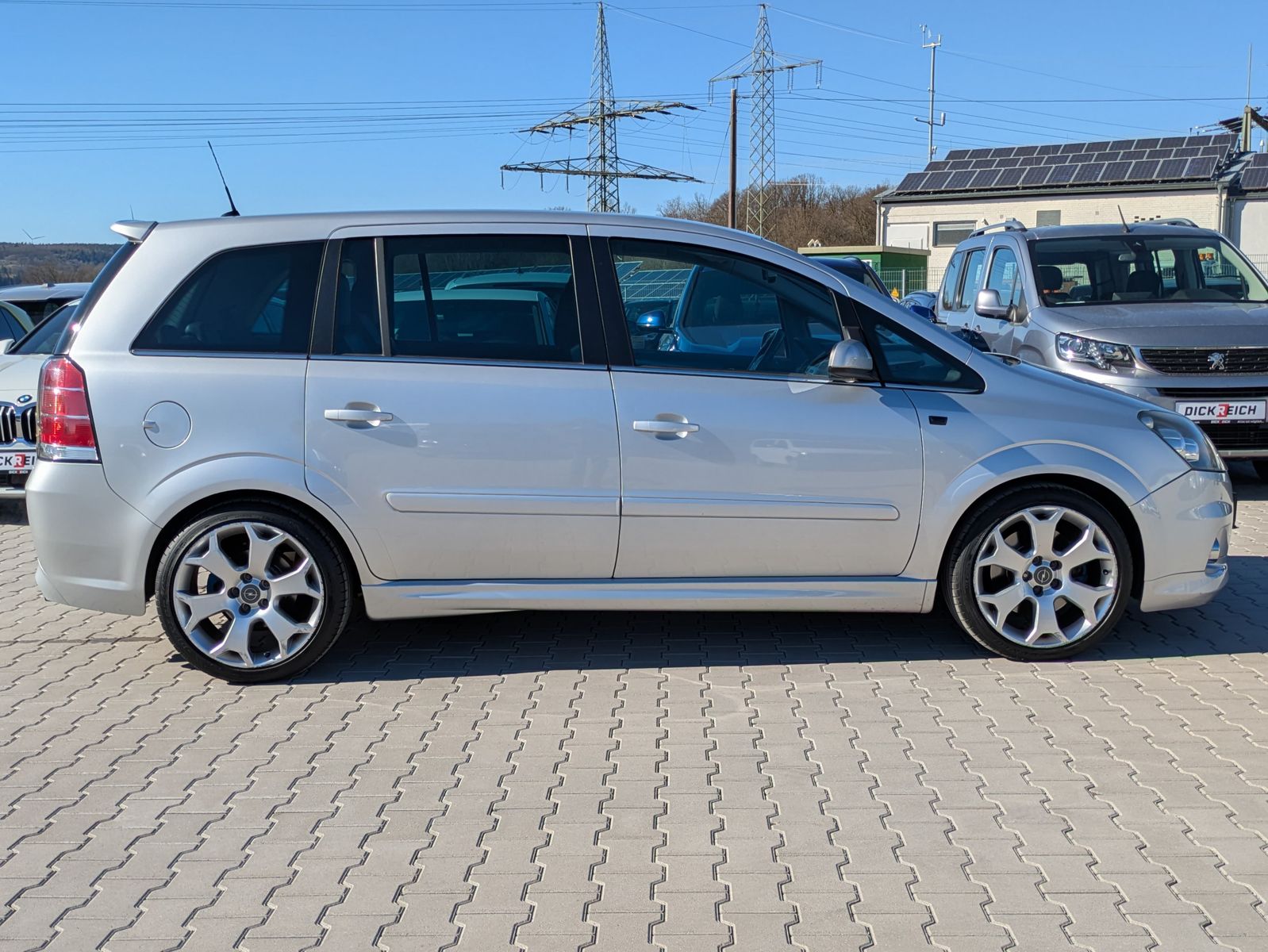Fahrzeugabbildung Opel Zafira OPC 241PS 7-SITZER*TEMP*Recaro*PDC*IDS