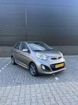 Kia Picanto 1.0 Attract Cvvt 5-DRS 2013  - Kia Picanto: Attract