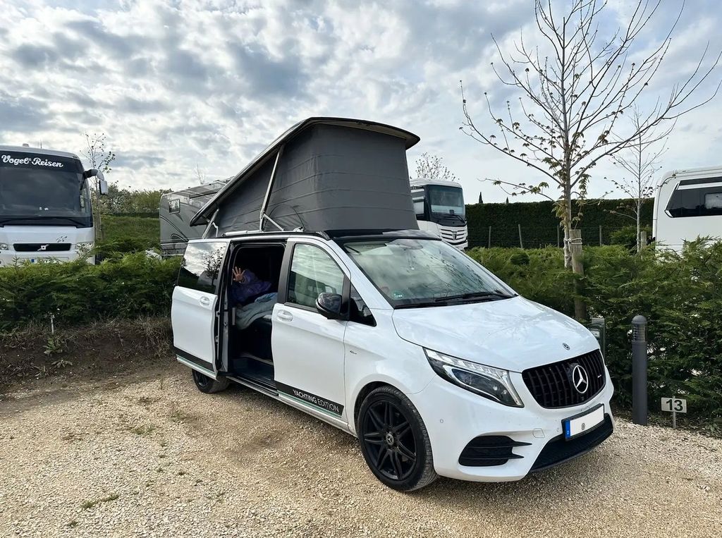 Image of Mercedes-Benz V 250
