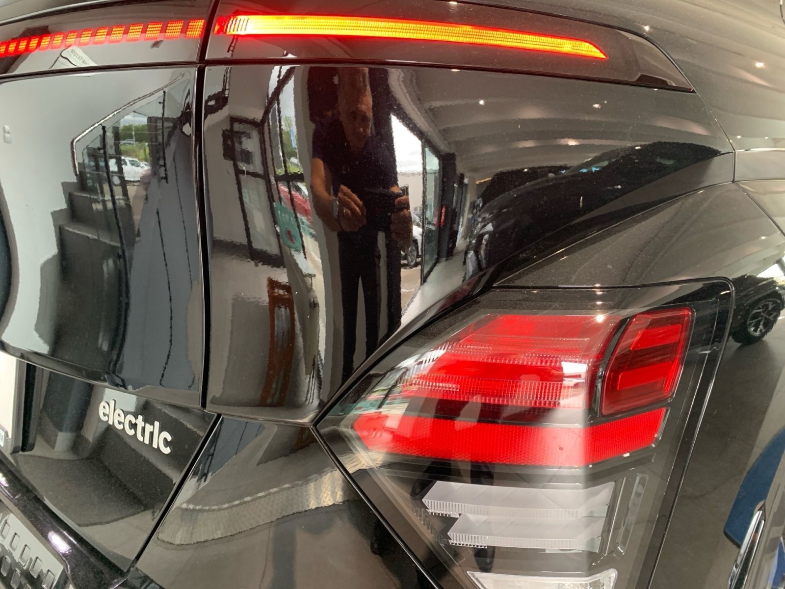Fahrzeugabbildung Hyundai KONA Trend Elektro 65,4 kWh el.Heckklappe