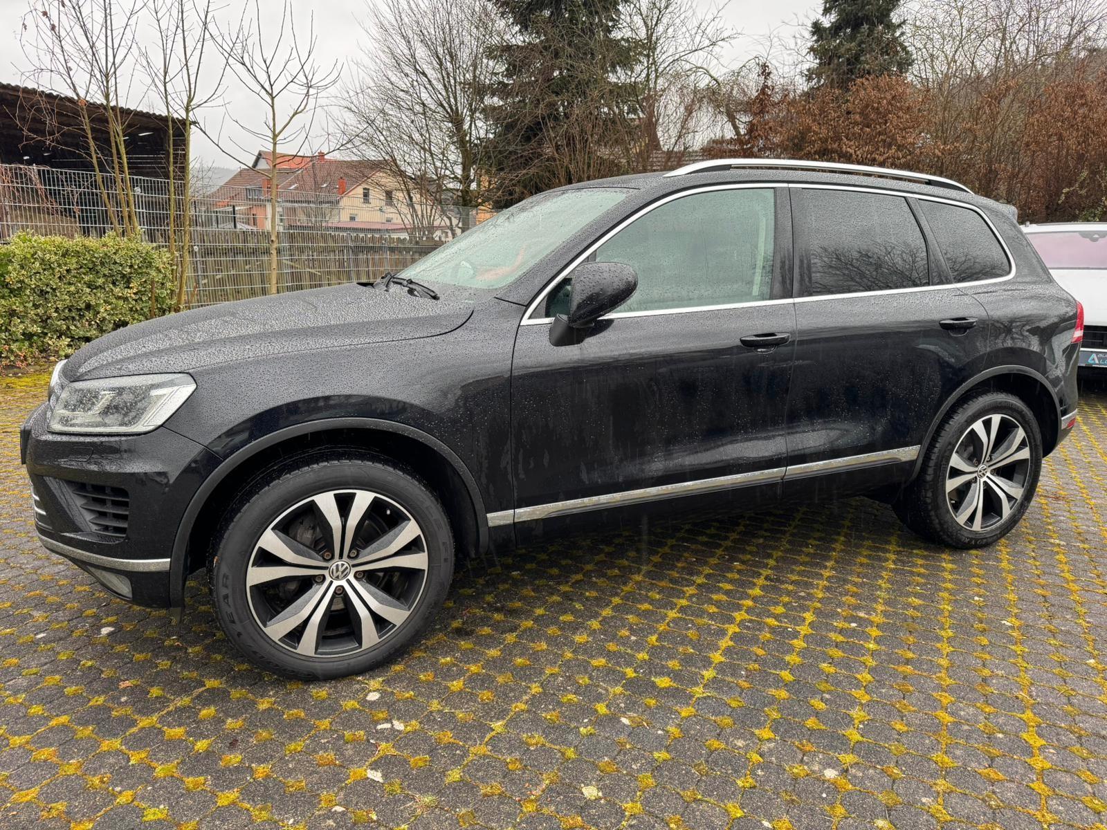 Volkswagen Touareg V6 TDI *LEDER*NAVI*AHK*20"*